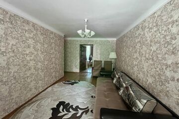 3-к квартира, 58 м², 1/3 эт.