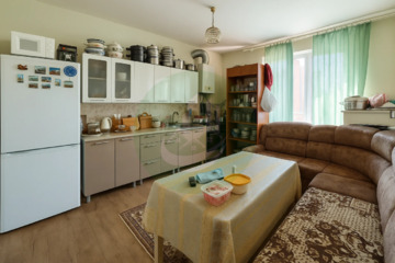 2-к квартира, 49,9 м², 1/3 эт.