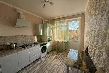 1-к квартира, 33 м², 2/5 эт.